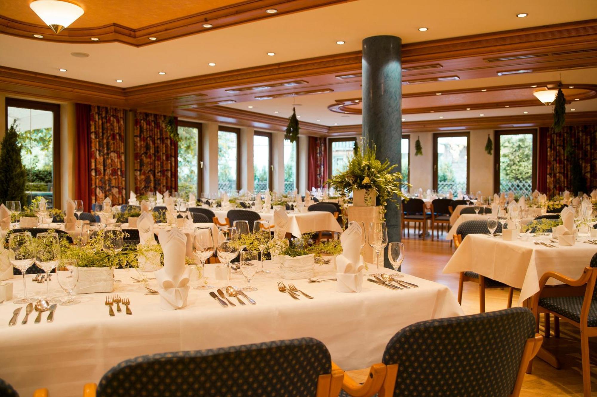 Forellenhof Roessle Hotel & Restaurant Lichtenstein  Extérieur photo