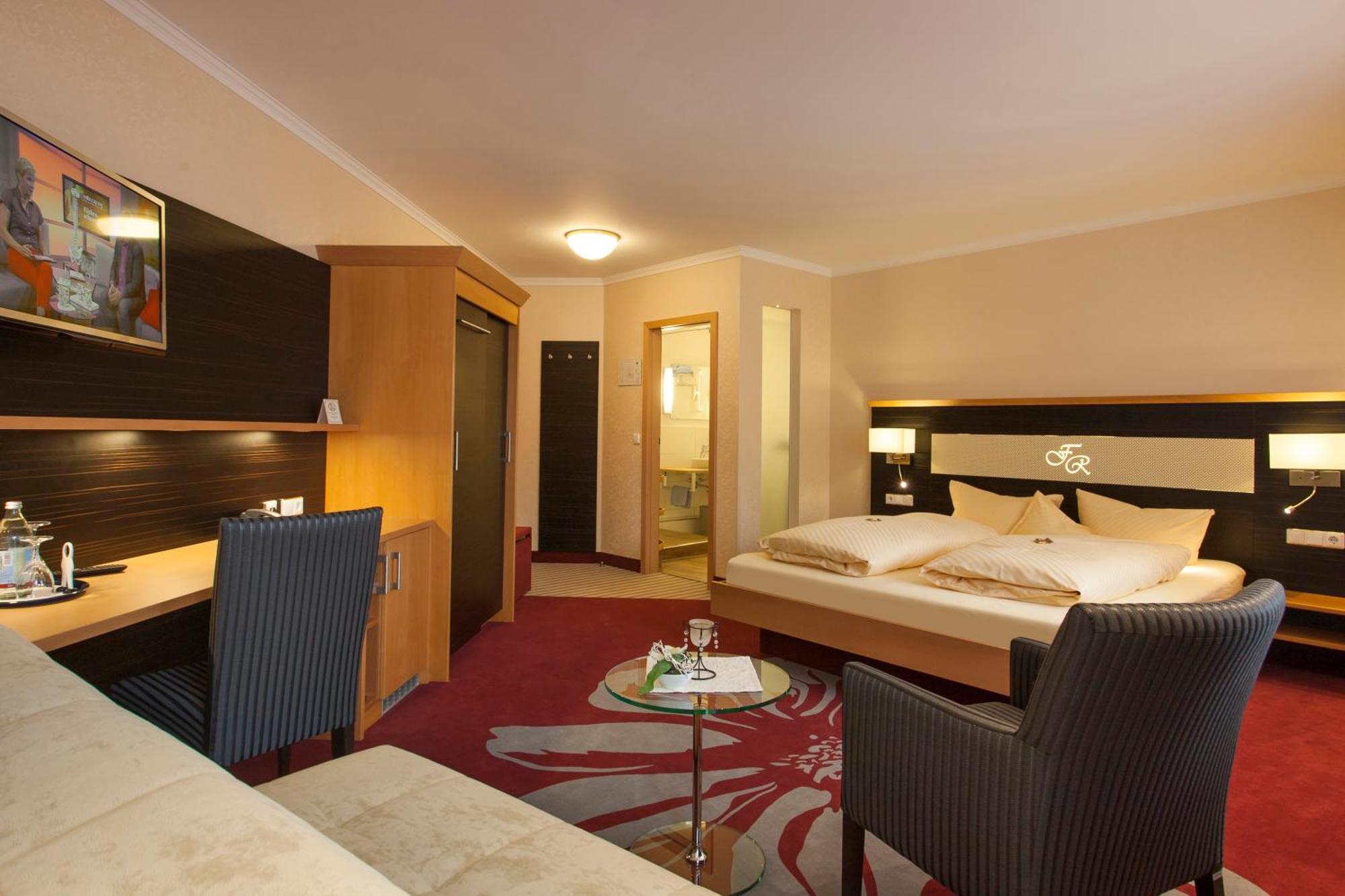 Forellenhof Roessle Hotel & Restaurant Lichtenstein  Extérieur photo